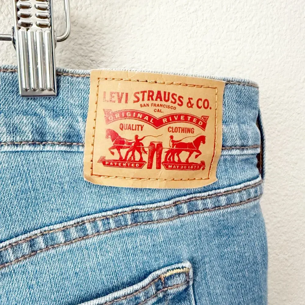 Levis amazing pair